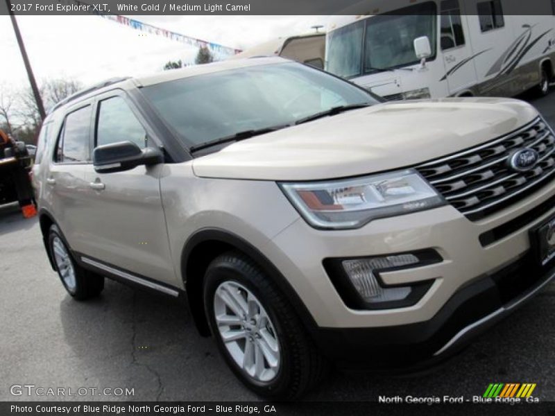 White Gold / Medium Light Camel 2017 Ford Explorer XLT