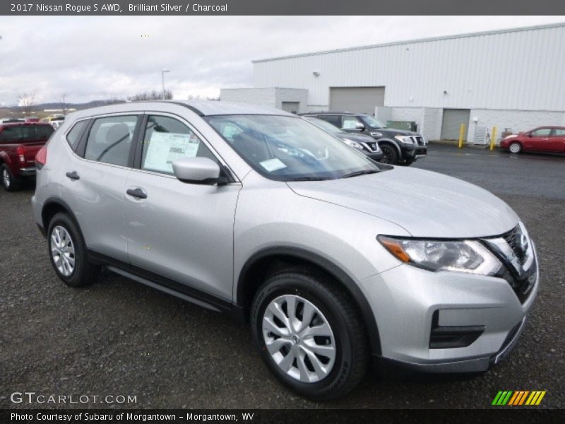 Front 3/4 View of 2017 Rogue S AWD