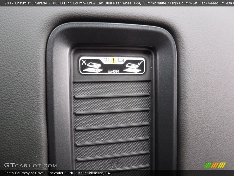 Summit White / High Country Jet Black/­Medium Ash Gray Accent 2017 Chevrolet Silverado 3500HD High Country Crew Cab Dual Rear Wheel 4x4