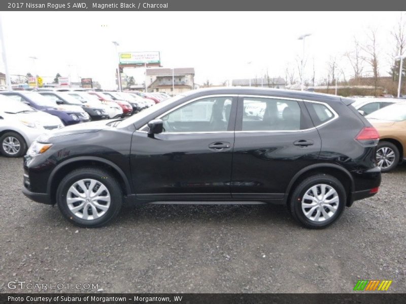 Magnetic Black / Charcoal 2017 Nissan Rogue S AWD