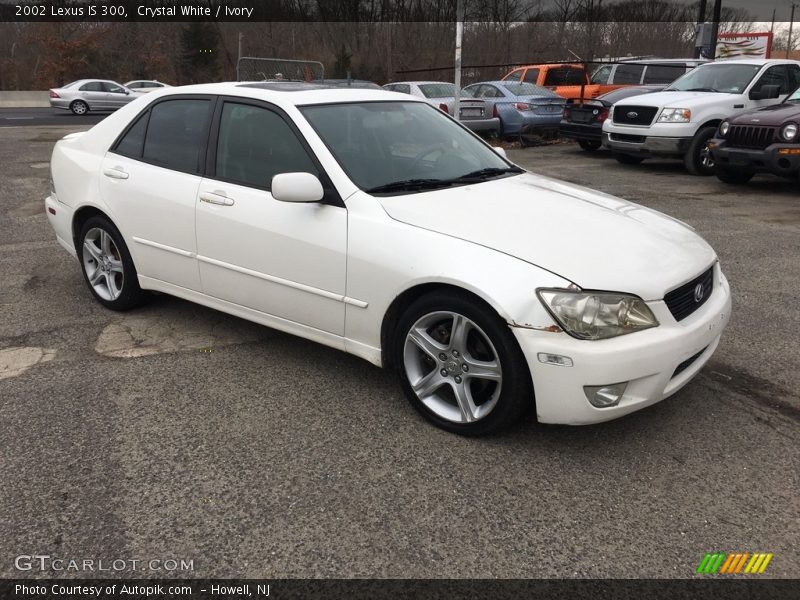 Front 3/4 View of 2002 IS 300