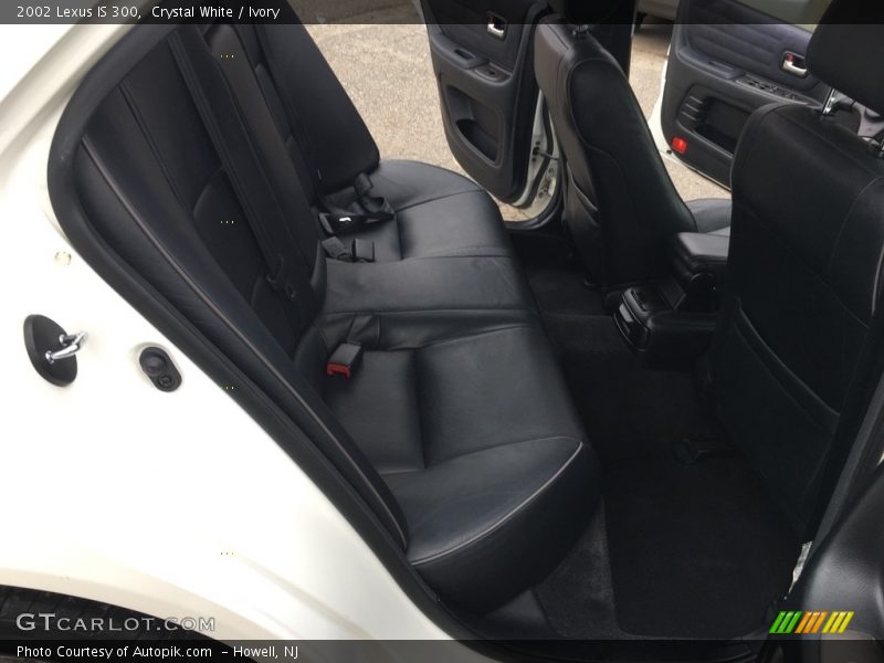 Crystal White / Ivory 2002 Lexus IS 300