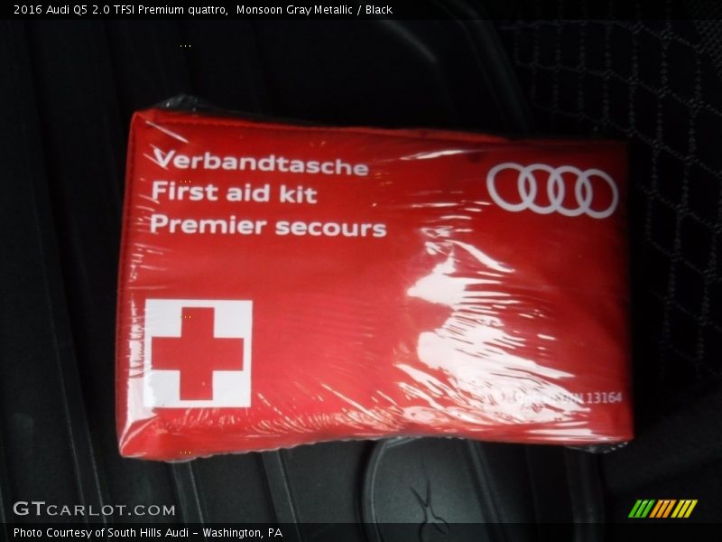 Monsoon Gray Metallic / Black 2016 Audi Q5 2.0 TFSI Premium quattro