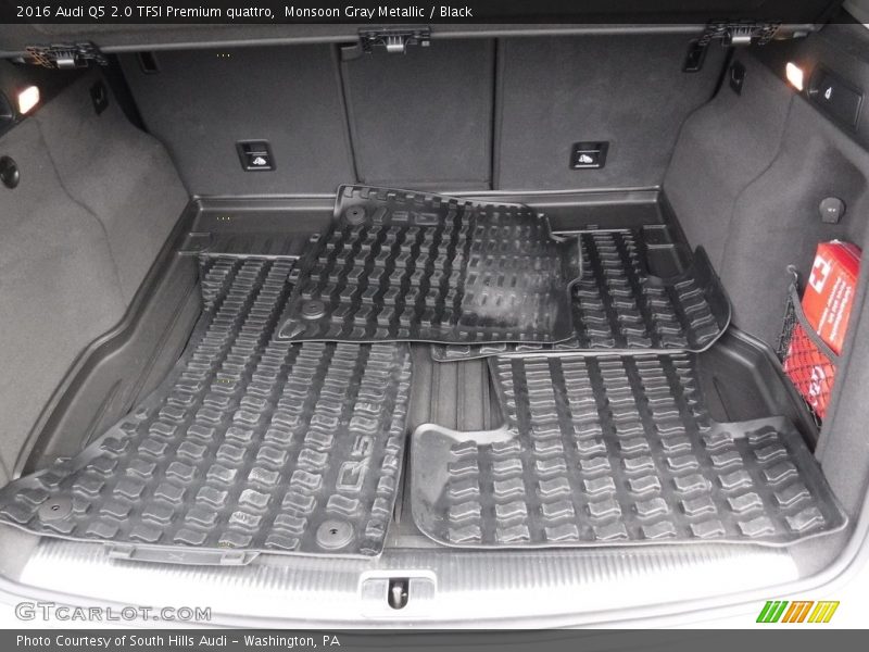 Monsoon Gray Metallic / Black 2016 Audi Q5 2.0 TFSI Premium quattro