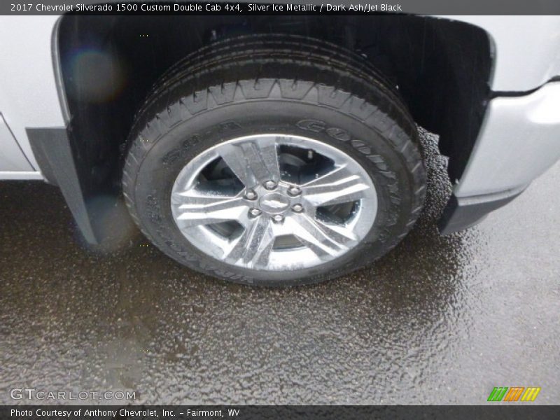 Silver Ice Metallic / Dark Ash/Jet Black 2017 Chevrolet Silverado 1500 Custom Double Cab 4x4