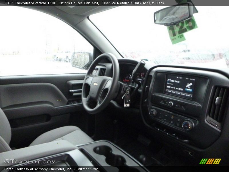 Silver Ice Metallic / Dark Ash/Jet Black 2017 Chevrolet Silverado 1500 Custom Double Cab 4x4