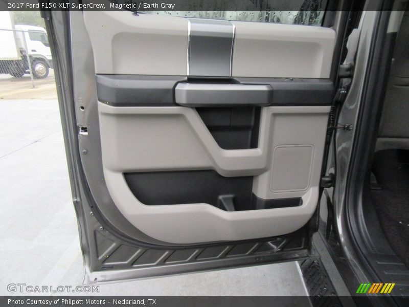 Magnetic / Earth Gray 2017 Ford F150 XLT SuperCrew