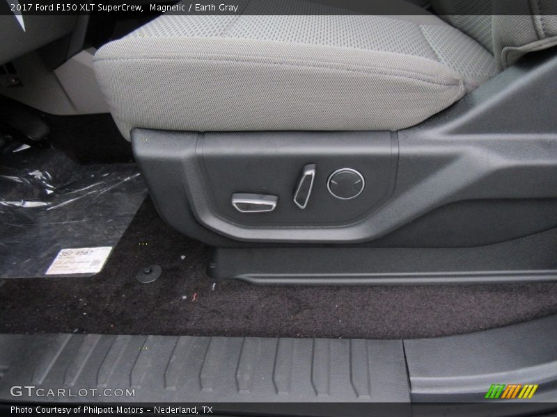 Magnetic / Earth Gray 2017 Ford F150 XLT SuperCrew