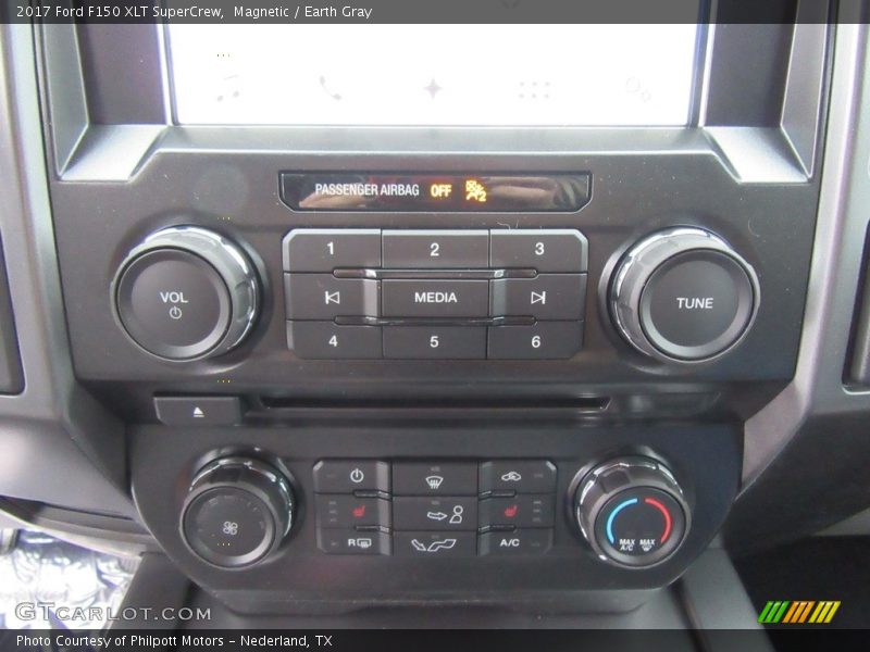 Magnetic / Earth Gray 2017 Ford F150 XLT SuperCrew