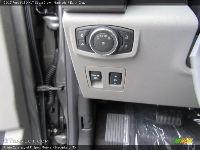 Magnetic / Earth Gray 2017 Ford F150 XLT SuperCrew