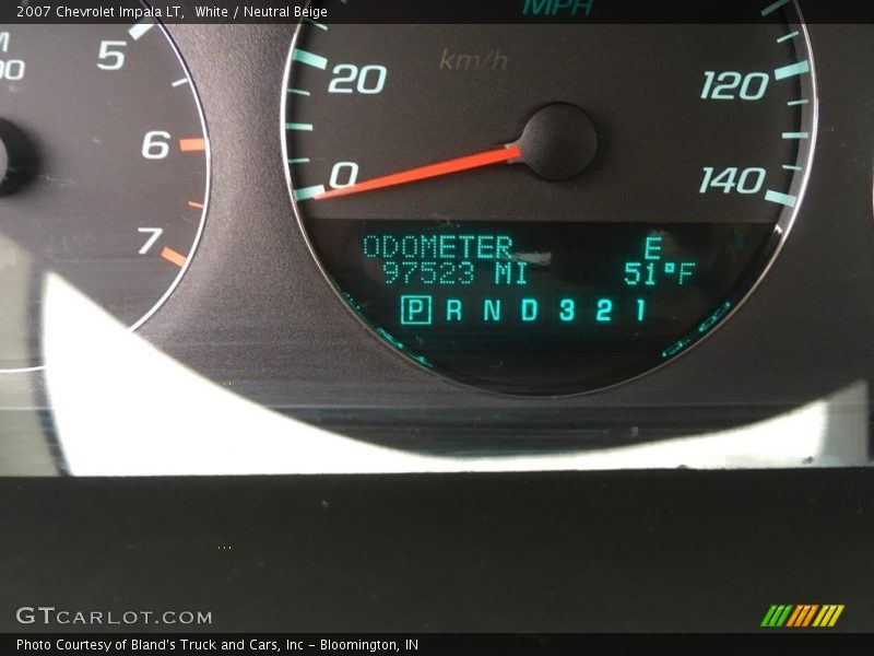 White / Neutral Beige 2007 Chevrolet Impala LT