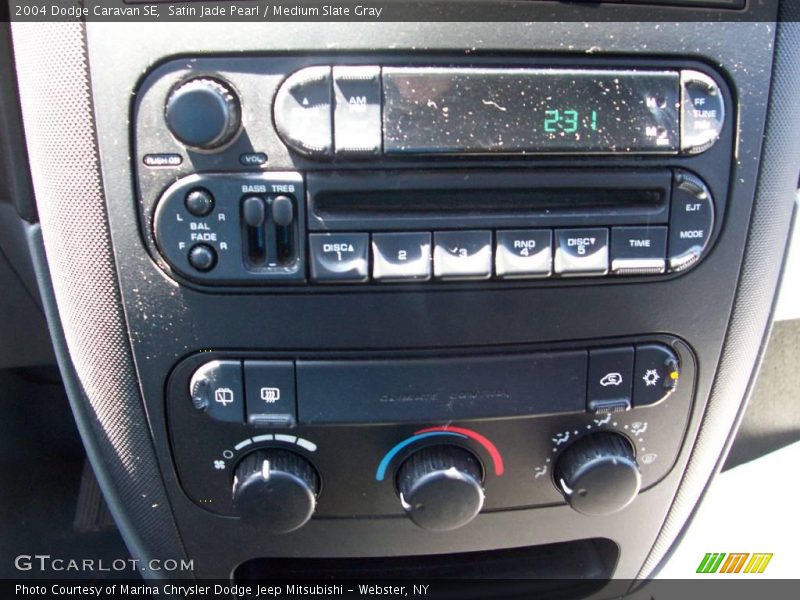 Satin Jade Pearl / Medium Slate Gray 2004 Dodge Caravan SE