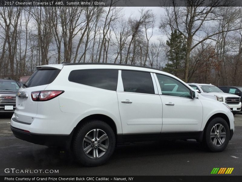 Summit White / Ebony 2017 Chevrolet Traverse LT AWD