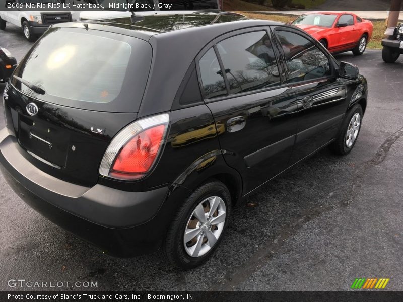 Midnight Black / Gray 2009 Kia Rio Rio5 LX Hatchback