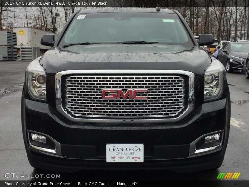 Onyx Black / Jet Black 2017 GMC Yukon XL Denali 4WD