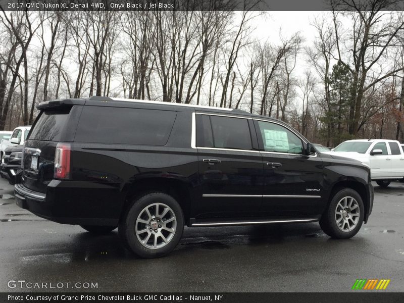 Onyx Black / Jet Black 2017 GMC Yukon XL Denali 4WD