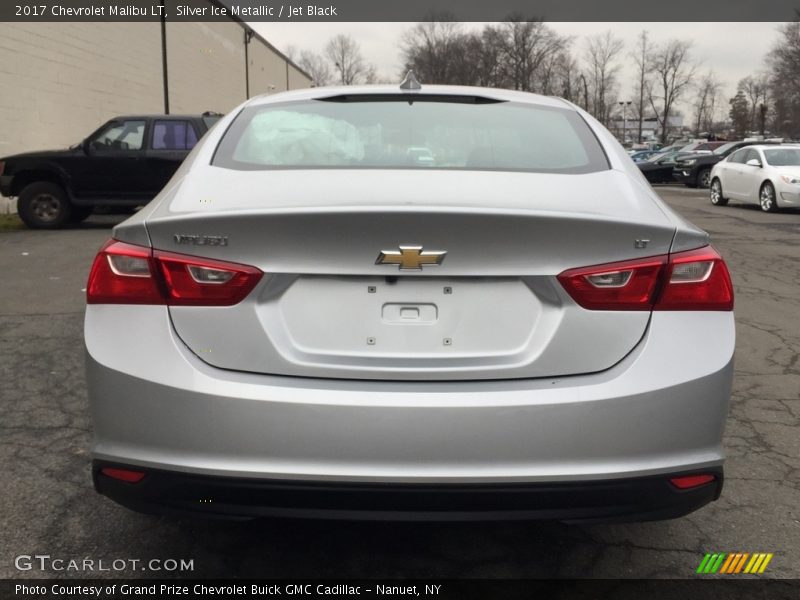 Silver Ice Metallic / Jet Black 2017 Chevrolet Malibu LT