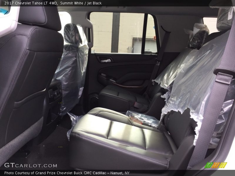 Summit White / Jet Black 2017 Chevrolet Tahoe LT 4WD
