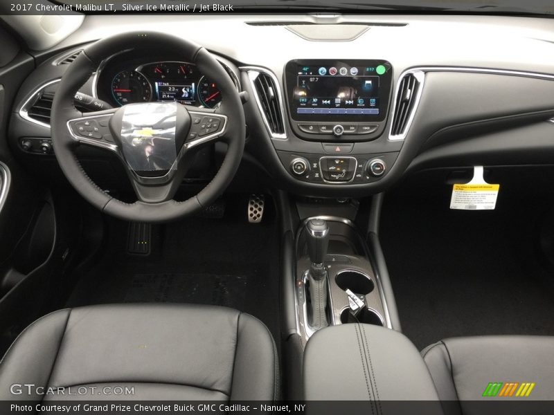 Silver Ice Metallic / Jet Black 2017 Chevrolet Malibu LT