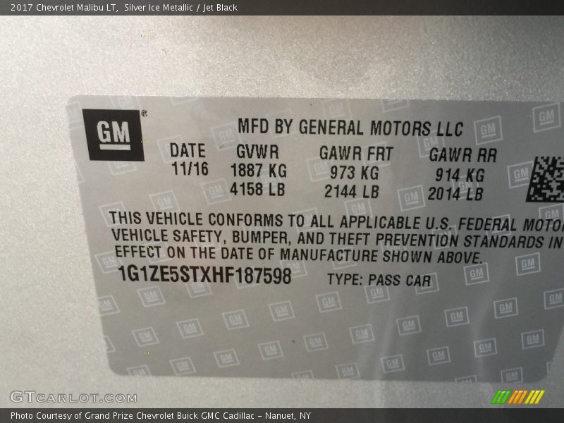Silver Ice Metallic / Jet Black 2017 Chevrolet Malibu LT