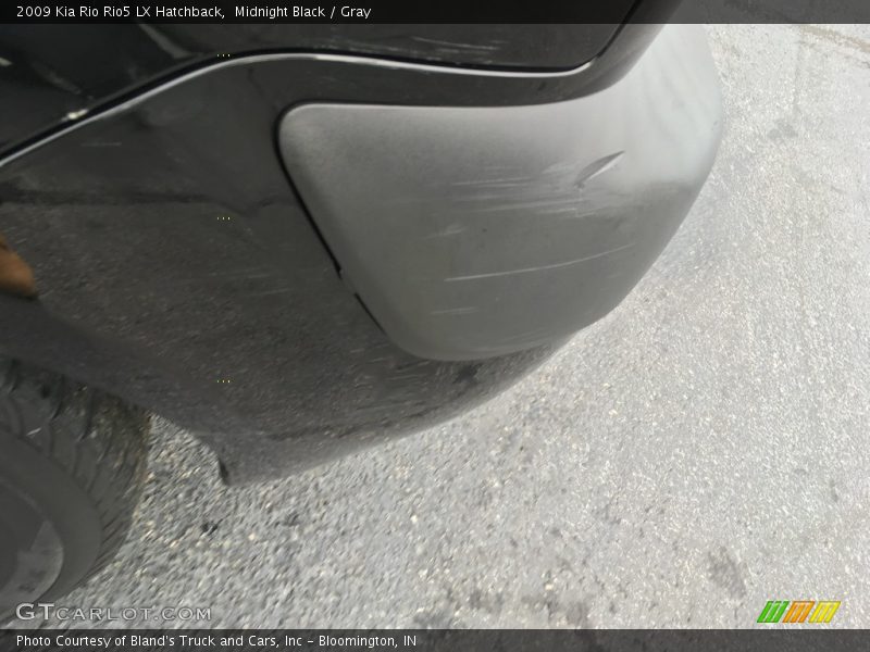 Midnight Black / Gray 2009 Kia Rio Rio5 LX Hatchback