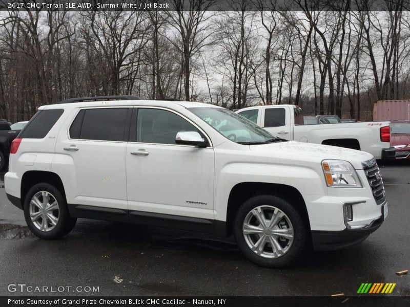 Front 3/4 View of 2017 Terrain SLE AWD