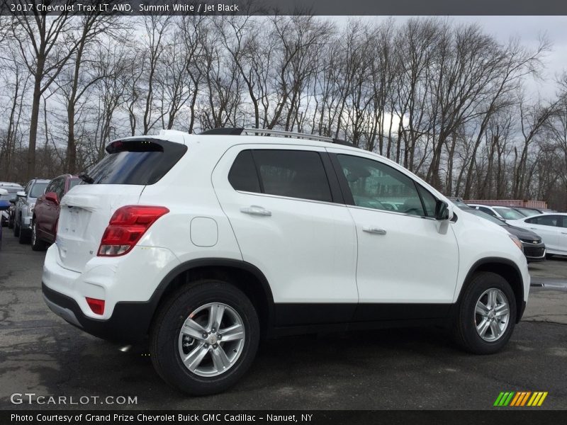 Summit White / Jet Black 2017 Chevrolet Trax LT AWD