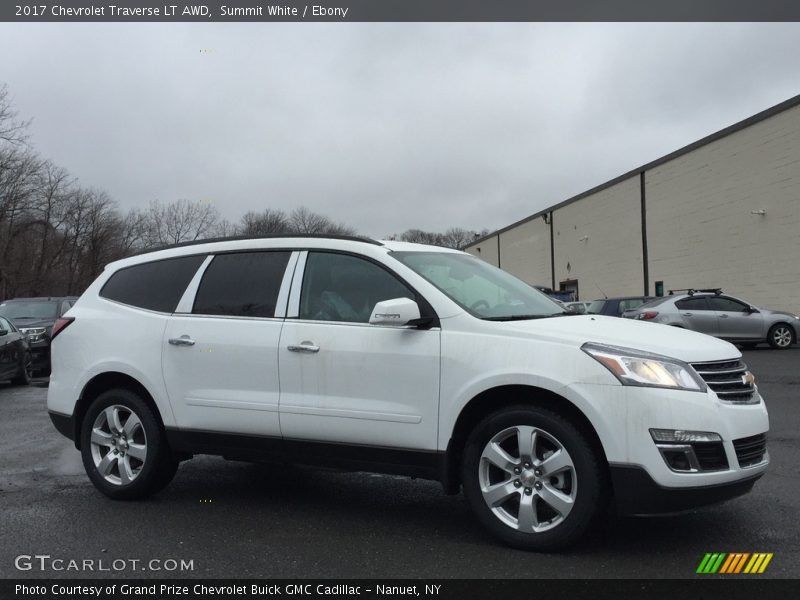 Summit White / Ebony 2017 Chevrolet Traverse LT AWD
