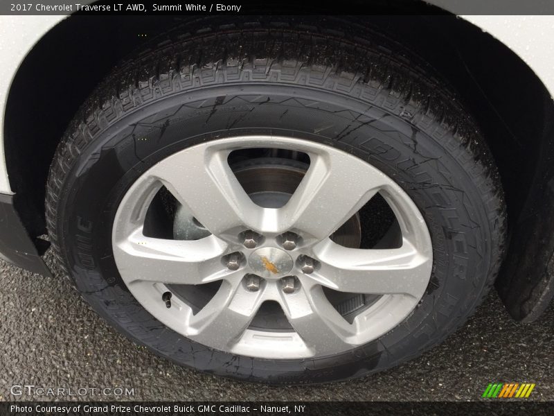 Summit White / Ebony 2017 Chevrolet Traverse LT AWD