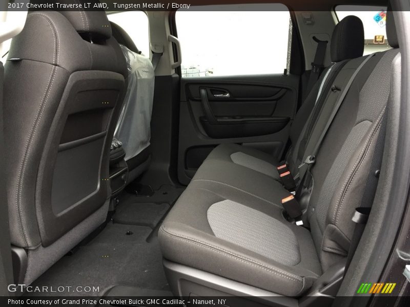 Tungsten Metallic / Ebony 2017 Chevrolet Traverse LT AWD