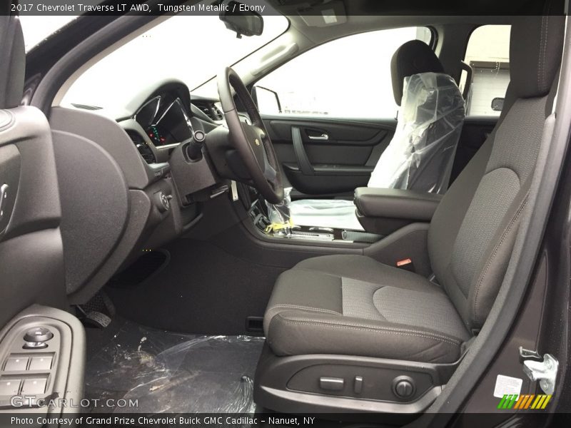 Tungsten Metallic / Ebony 2017 Chevrolet Traverse LT AWD