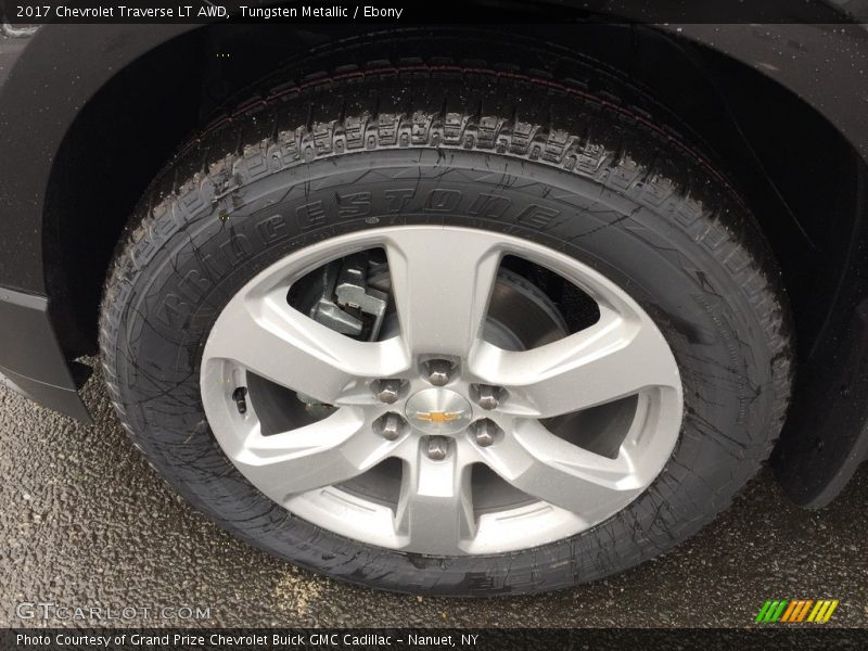 Tungsten Metallic / Ebony 2017 Chevrolet Traverse LT AWD