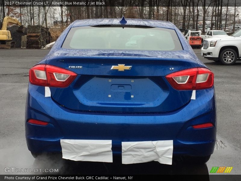 Kinetic Blue Metallic / Jet Black 2017 Chevrolet Cruze LT