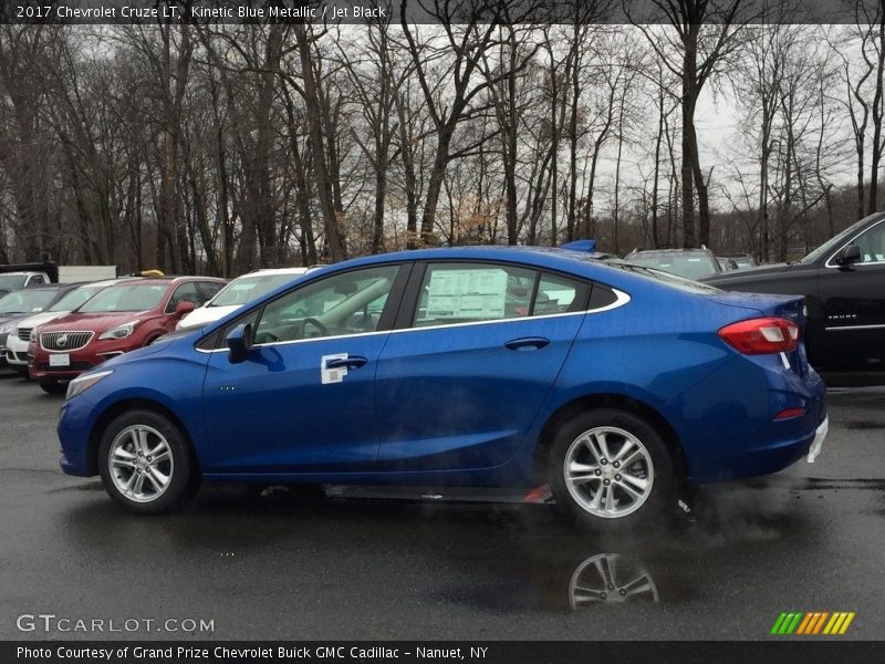 Kinetic Blue Metallic / Jet Black 2017 Chevrolet Cruze LT