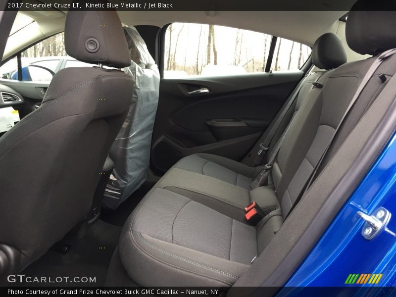 Kinetic Blue Metallic / Jet Black 2017 Chevrolet Cruze LT