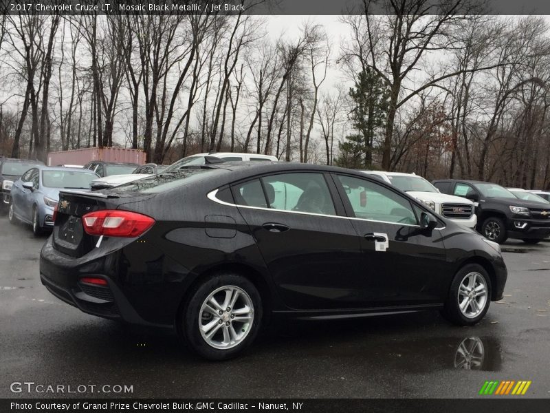 Mosaic Black Metallic / Jet Black 2017 Chevrolet Cruze LT