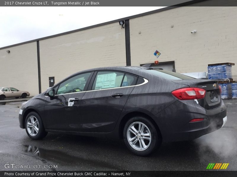Tungsten Metallic / Jet Black 2017 Chevrolet Cruze LT