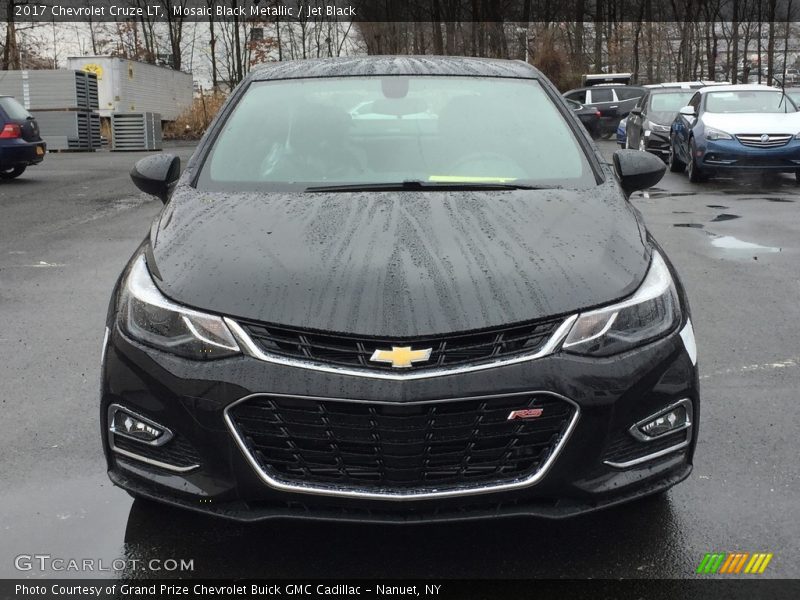 Mosaic Black Metallic / Jet Black 2017 Chevrolet Cruze LT