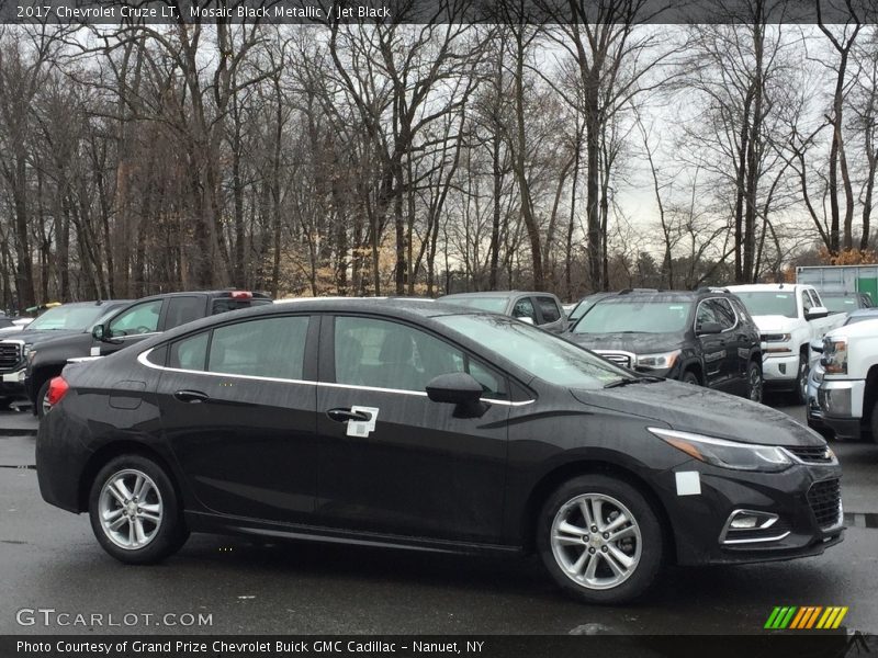 Mosaic Black Metallic / Jet Black 2017 Chevrolet Cruze LT