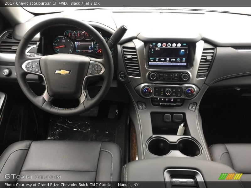 Black / Jet Black 2017 Chevrolet Suburban LT 4WD