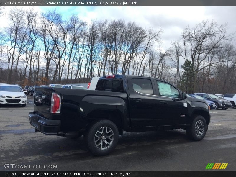 Onyx Black / Jet Black 2017 GMC Canyon SLE Extended Cab 4x4 All-Terrain