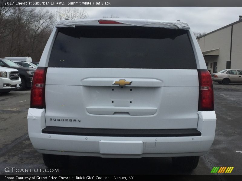 Summit White / Jet Black 2017 Chevrolet Suburban LT 4WD