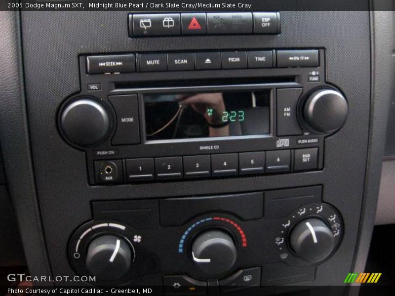Midnight Blue Pearl / Dark Slate Gray/Medium Slate Gray 2005 Dodge Magnum SXT