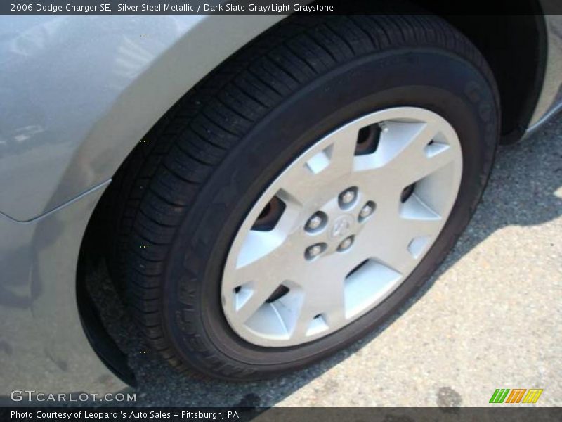 Silver Steel Metallic / Dark Slate Gray/Light Graystone 2006 Dodge Charger SE