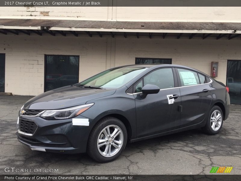 Graphite Metallic / Jet Black 2017 Chevrolet Cruze LT