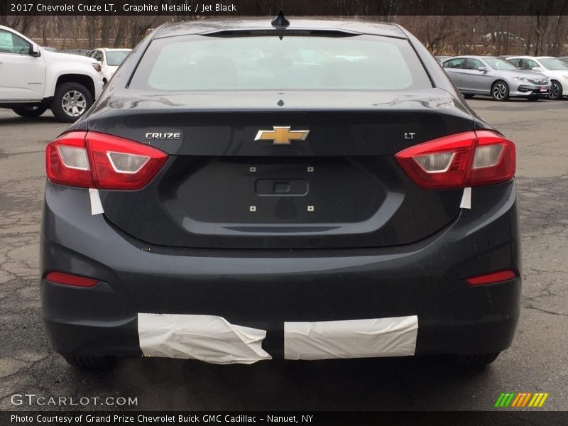 Graphite Metallic / Jet Black 2017 Chevrolet Cruze LT