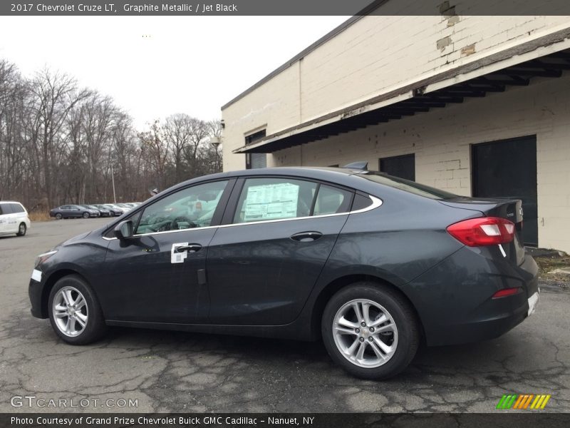 Graphite Metallic / Jet Black 2017 Chevrolet Cruze LT
