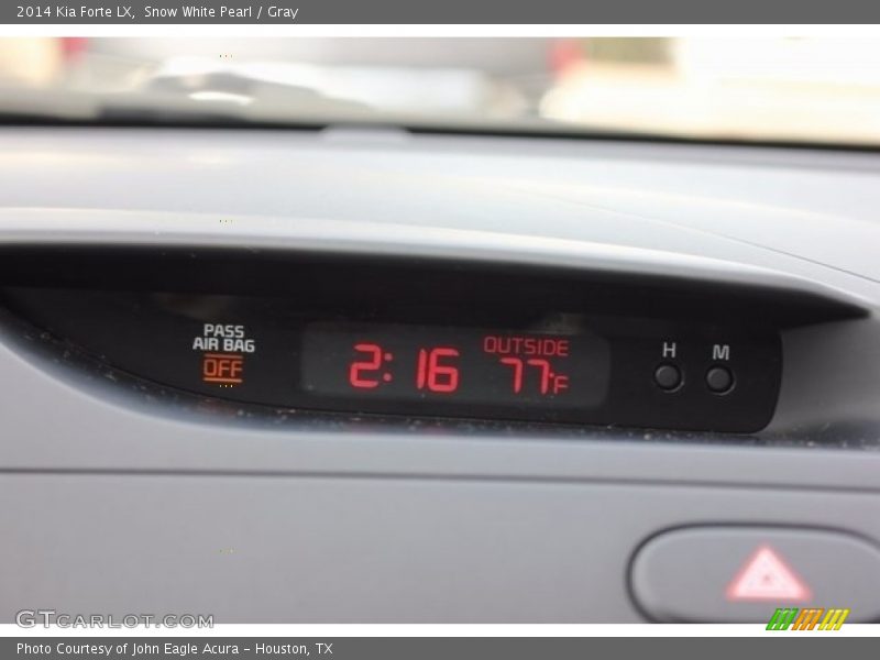 Snow White Pearl / Gray 2014 Kia Forte LX