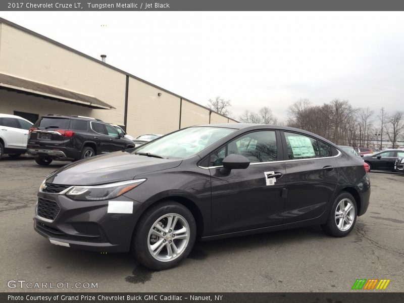 Tungsten Metallic / Jet Black 2017 Chevrolet Cruze LT