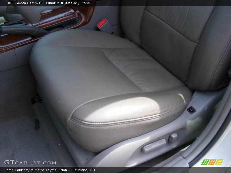 Lunar Mist Metallic / Stone 2002 Toyota Camry LE